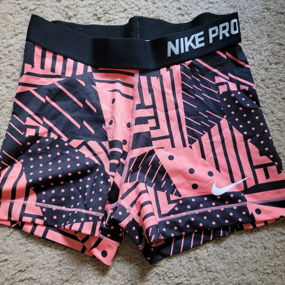 Womens Nike Pro Spandex medium